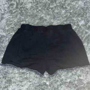 Art Class Shorts Size L (kids)